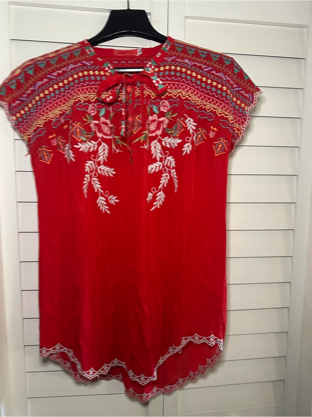 JOHNNY WAS Shirt  Top size  small Red Gorgeous embroidery Boho EUC